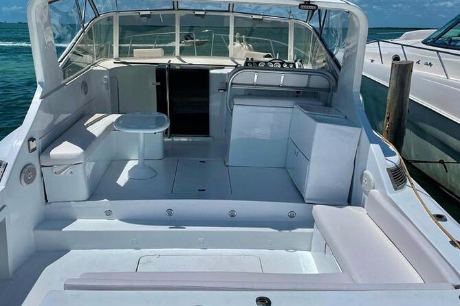 Private Yacht Cancun 42ft up to 8 people - What comes onboard for your group