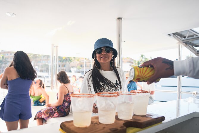 Private Yacht Charter Chica Fun 6 waterslides in Puerto Vallarta - Is $1,940 good value?