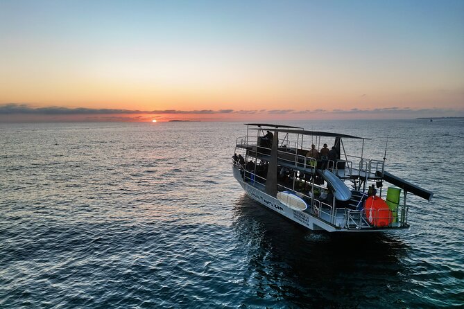 Private Yacht Charter ChicaFUN 2 Waterslides All Inclusive - Four hours along the Bay of Banderas