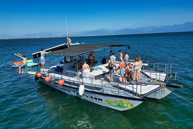 Private Yacht Charter ChicaFUN 4 All Inclusive - Drinks, snacks, and the all-inclusive value