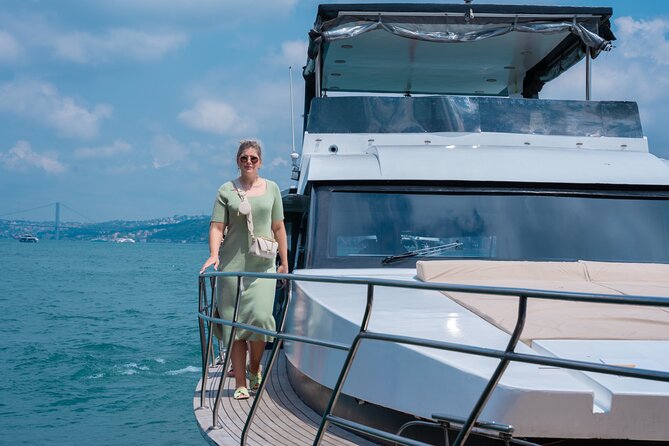 Private Yacht Cruise on The Bosphorus in Istanbul - Beylerbeyi Palace and the Asian shore