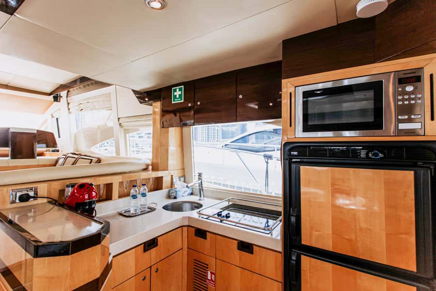 Private Yacht Dubai: 56ft - Key points to know before you book