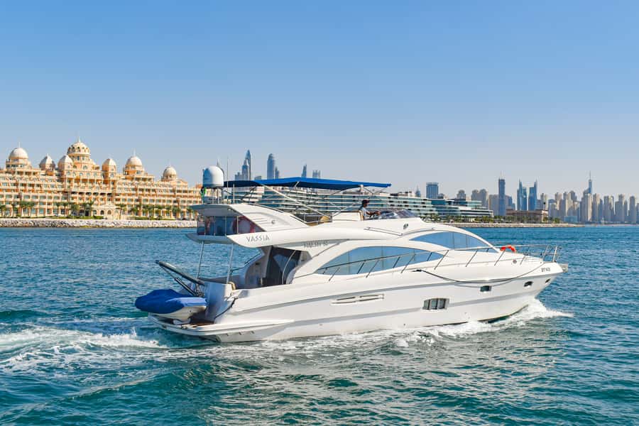 Private Yacht Dubai: 56ft - What the 56-foot yacht experience is really like
