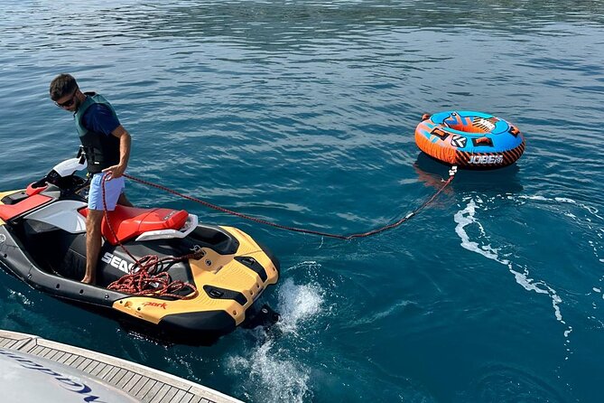 Private Yacht Experience with Jetski Included and Water Sports - Thirty minutes of donut riding