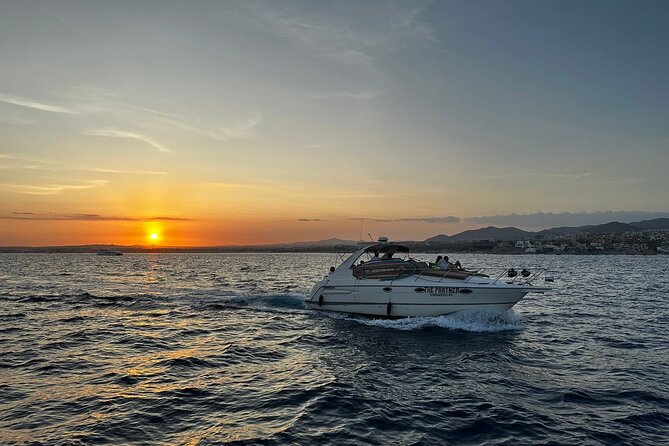Private yacht rental for 2 hours - Snorkeling, swimming, and the paddle board