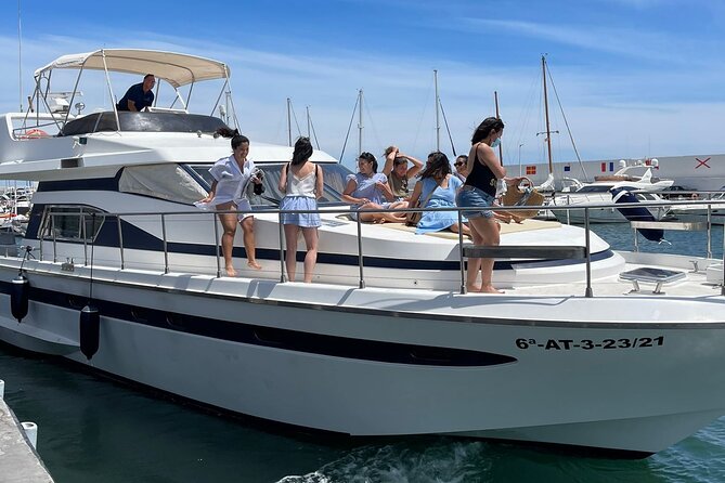Private Yacht Sailing along the Marbella Coast - The Puerto Banus Stop and Coastal Setting
