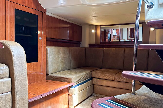 Private Yacht Sea Ray all-inclusive charter in Cabo - Pacific coast views and whale watching