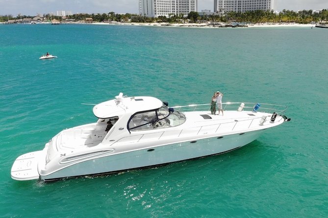 Private Yacht SEARAY SUNDANCER 60ft up to 20 pax 23P1 - A private yacht, not a standard Cancun boat trip