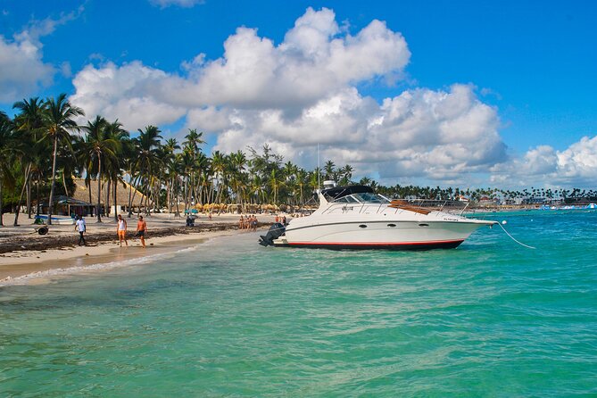 Private Yacht Tour in Punta Cana with Snorkeling and Open Bar - What the open bar really adds
