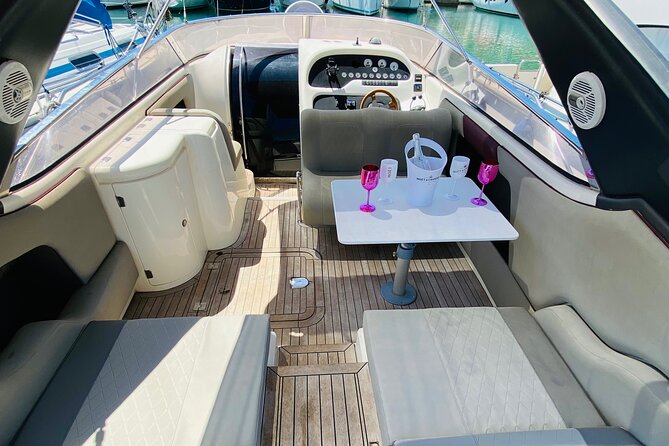Private Yacht Tour with Drinks and Snorkeling in Gran Canaria - The service style from Christian and Ronnie
