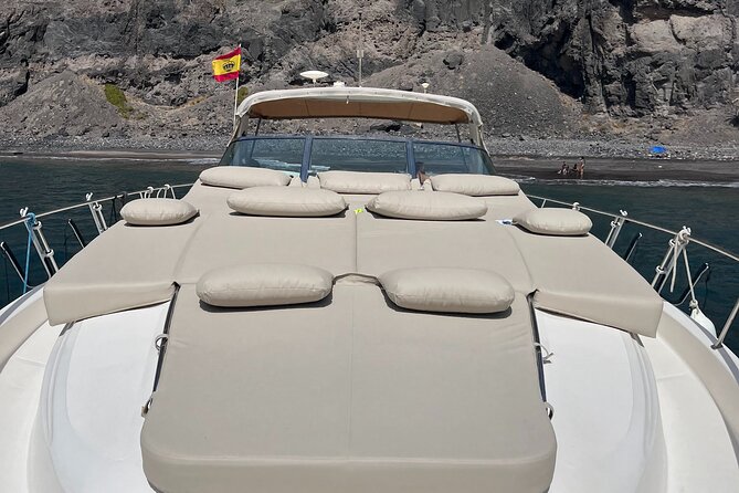 Private Yacht Tour with Drinks Lunch and Snorkel Gran Canaria - Snacks, drinks, and a relaxed lunch break