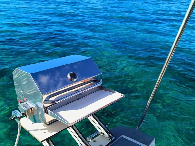 Private Yacht Tour with Gourmet Barbecue and Sunset at Papagayo Beaches - Should you book this Papagayo yacht tour?