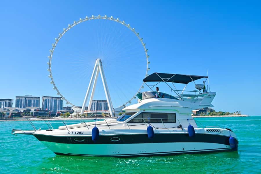 Private Yacht Tour with Marina, JBR, Atlantis & Palm Views - Ain Dubai and Bluewaters Island photo time