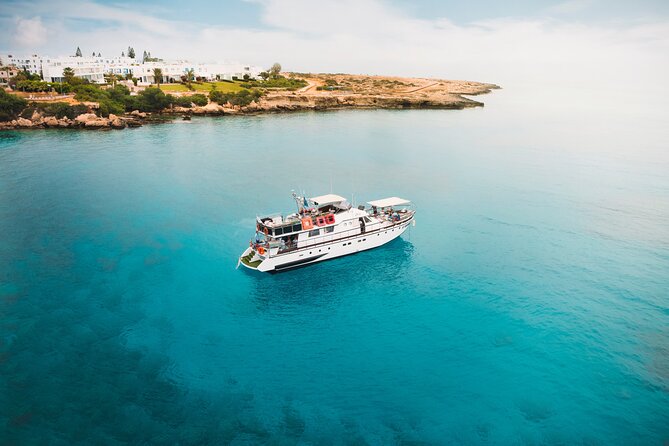 Protaras: St Georgios Presidential Cruise BBQ & 1 drink. 16+ - Why this Protaras cruise works so well