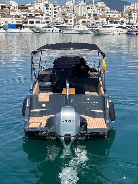 Puerto Banus: Boat Charter Moonday Yacht - Key points to know before booking
