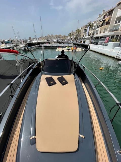 Puerto Banus: Boat Charter Moonday Yacht - What the Moonday 780 SD gives you onboard
