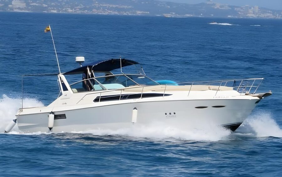 PUERTO BANUS: YACHT RENTAL FOR GROUP 2H - Sunset trips and romantic outings