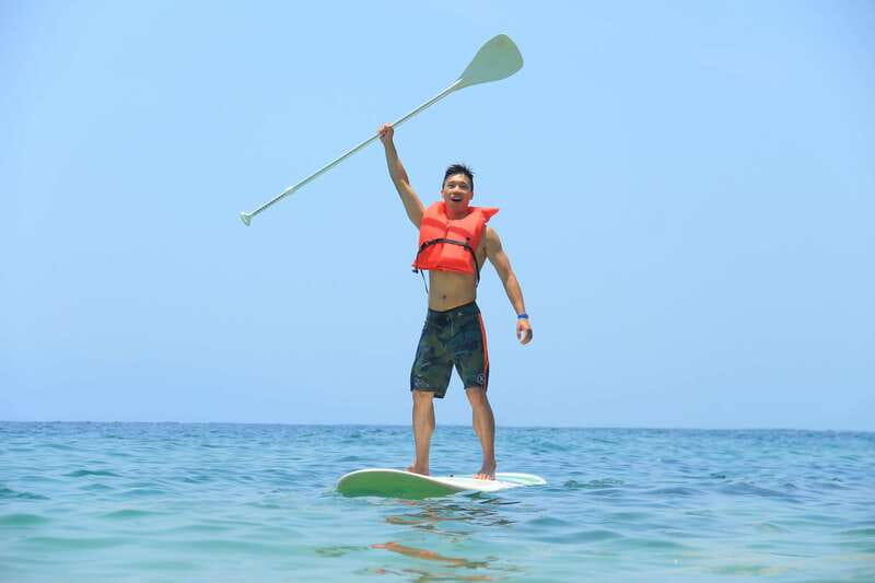 Puerto Vallarta: Luxury Yacht Tour with Lunch and Open Bar - Group size, service, and the luxury question