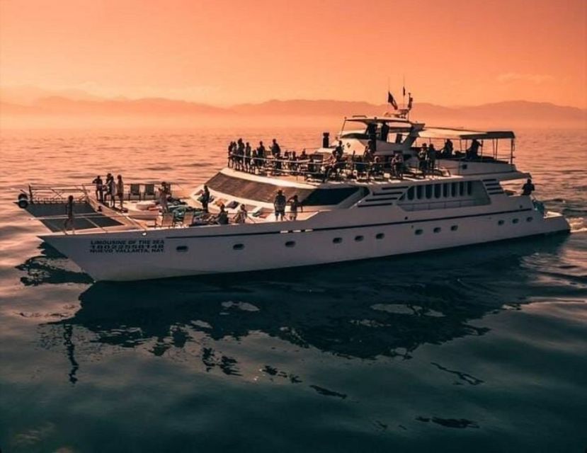 Puerto Vallarta: Mega Yacht Whale Watching Sunset Cruise - Why this cruise works so well at sunset