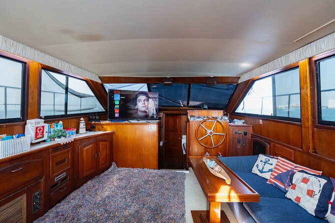 Puerto Vallarta Private Yacht Adventure 5 hours + 1 hour Free - Las Animas Beach and the Seafood Lunch Choice