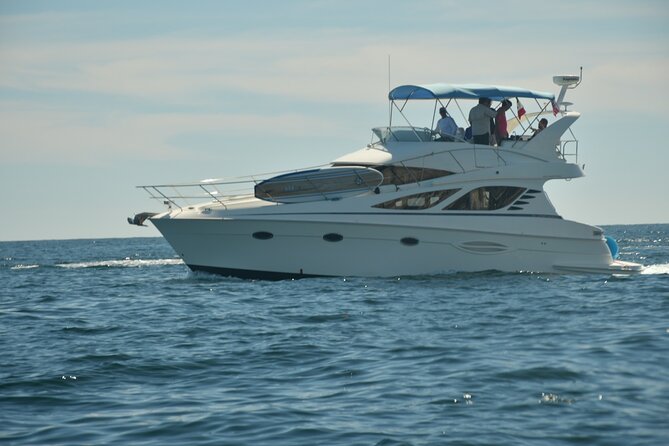 Pura Vida Yacht 42 FT with all inclusive service in Cabo - Is $2,000 good value for eight people?