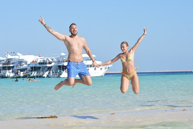 Ras Mohamed & White Island luxury Yacht Trip Sharm el Sheikh - Boat comfort, service, and safety