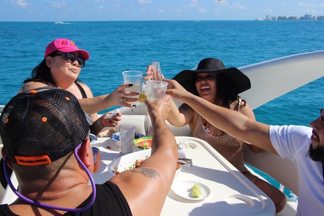 Rent a Private 46ft Yacht in Cancun - The Crew Is the Main Strength