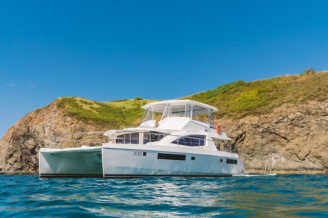 Royal Charters: The Premier Yacht Charter in Costa Rica - Key points to know before you book