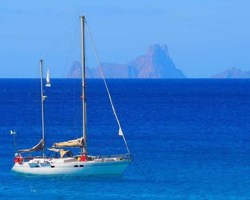 Sailing Yacht Day Charter; Ibiza to Formentera (return) - What the captain and crew add to the day