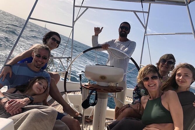 Sailing yacht half day- with Cape Verde Sailing - Who should book this Sal sailing trip?