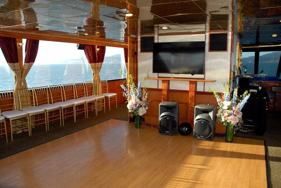 San Francisco: Empress Yacht July 4th Fireworks Party Cruise - The 8:00 PM departure and Bay views