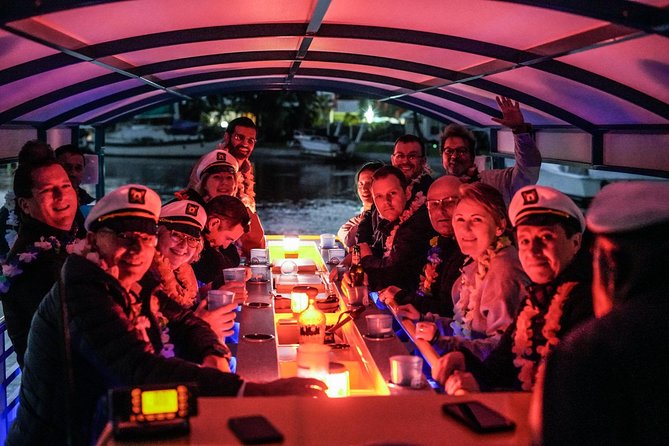 Sandbar Splash and Yacht Tour in Fort Lauderdale - Music, drinks, and the social mood