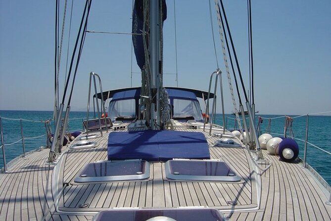Santorini: Private Sailing Yacht Cruise with Meal and Drinks - What this private cruise is really selling
