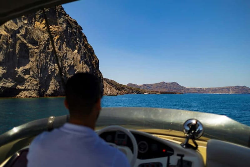 Santorini: Private Yacht Experience of Timeless Elegance - Thirassia for a traditional tavern meal