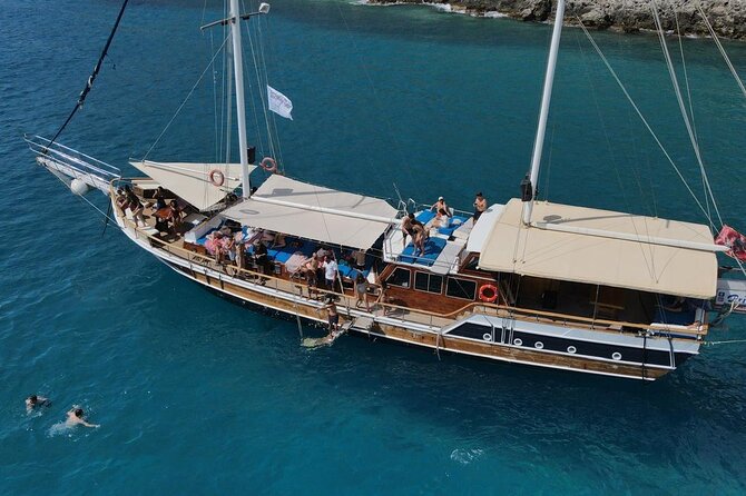Saranda Prince Ennio-Daily Yacht Tour - Kakoma Beach brings cliffs and calm water