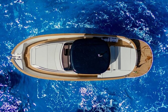 Scenic Cruise & Coastal Bliss from Sorrento to Nerano - What is included on the boat