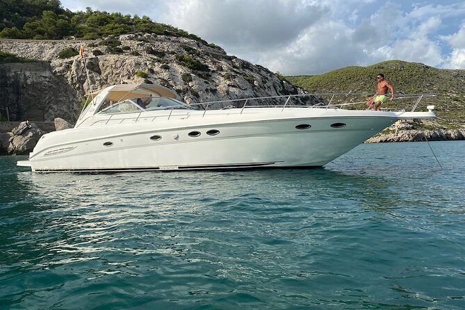 Shared Yacht Tour with Drinks Lunch and Snorkeling - Key points at a glance