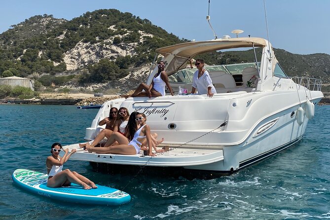 Shared Yacht Tour with Drinks Lunch and Snorkeling - Snacks, lunch, and the open bar