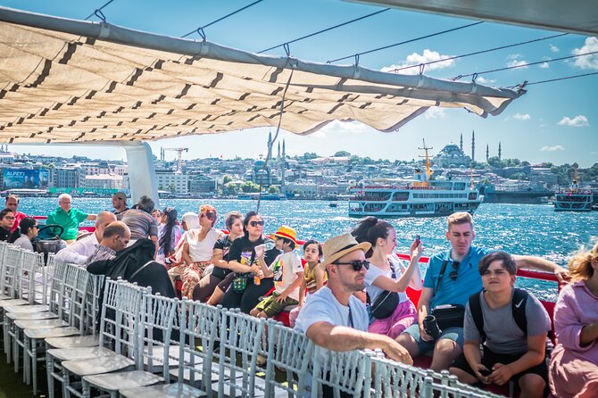 Short Bosphorus Cruise Tour With Hotel Pickup And Audio Guide - Maiden’s Tower and the sunset pause