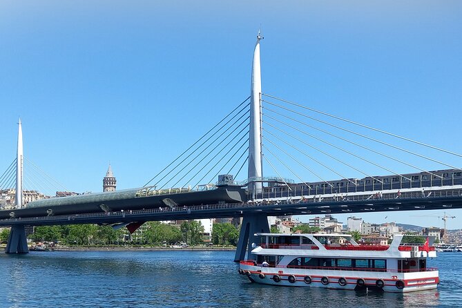 Short Bosphorus Cruise Tour With Hotel Pickup And Audio Guide - Tea, coffee, seating, and onboard comfort