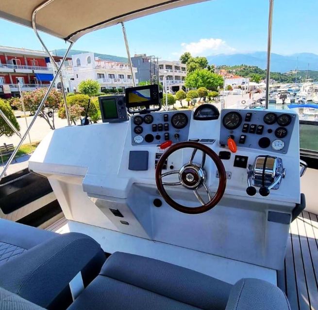 Skiathos: Private Yacht Cruise with Swim Stops - Why a private Skiathos cruise makes sense