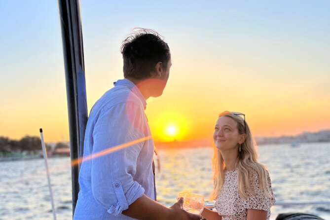Small Group Yacht Tour With Unlimited Wine, Fruits & Mixed Nuts - Galataport and the European shore