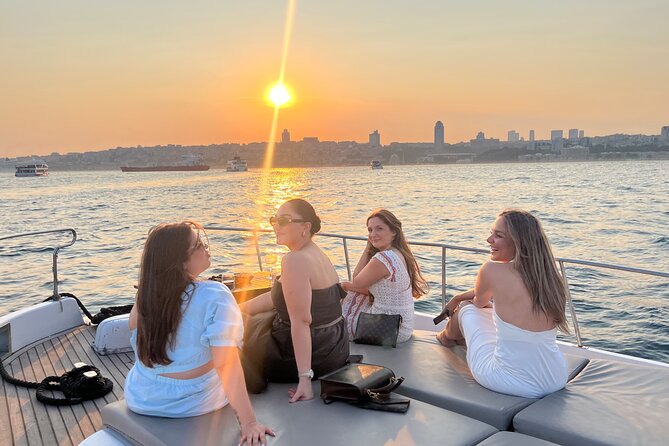 Small Group Yacht Tour With Unlimited Wine, Fruits & Mixed Nuts - Wine, fruit, and Turkish nuts on board