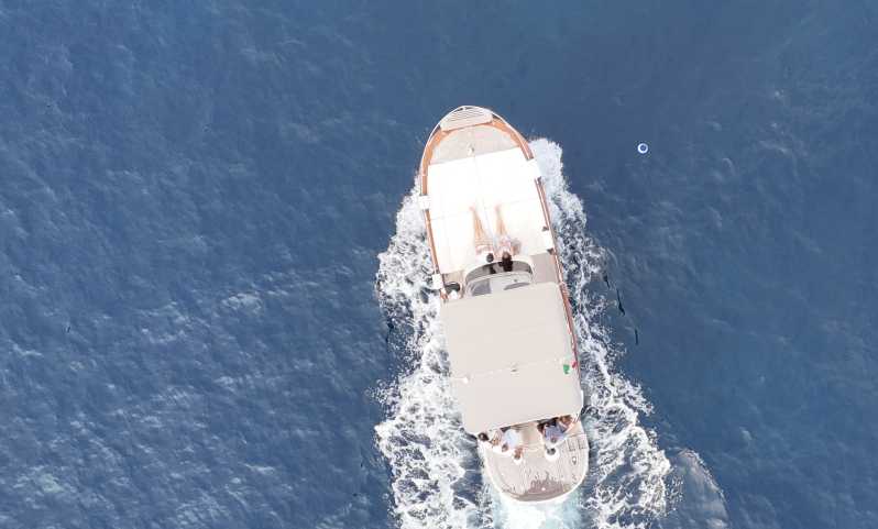 Sorrento: Capri and Blue Grotto Yacht Tour with Snorkeling - Why the late afternoon works well