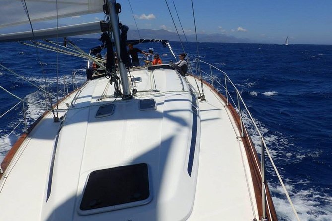 Split: PRIVATE Full-Day Sail Yacht Cruise - Per group (up to 12)! - Who should book this Split yacht cruise?
