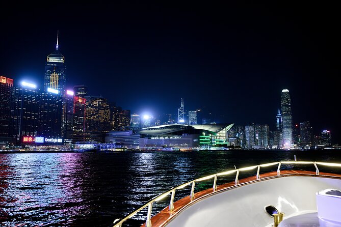 STARLIGHT: Victoria Harbour Night Yacht Tour - What the Symphony of Lights is really like