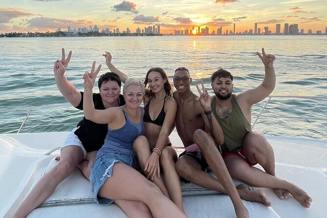 Sunset and Night Cruise of the Miami Bay Skyline on a Yacht - Is $125 a fair price?