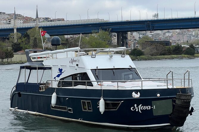 Sunset Bosphorus Yacht Cruise with Golden Horn - Starting at Kabataş at 4:30 pm