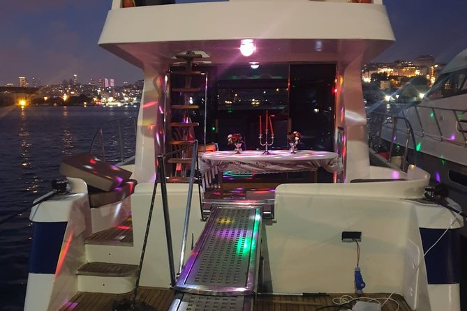 Sunset Cruise on Luxury Yacht in Istanbul Bosphorus - The Asian shore: Anatolian Fortress and Küçüksu Kasrı