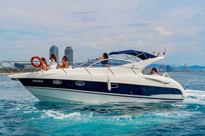 Sunset yacht ride in Barcelona + snacks and drinks - Snacks, drinks, and the small-boat setting